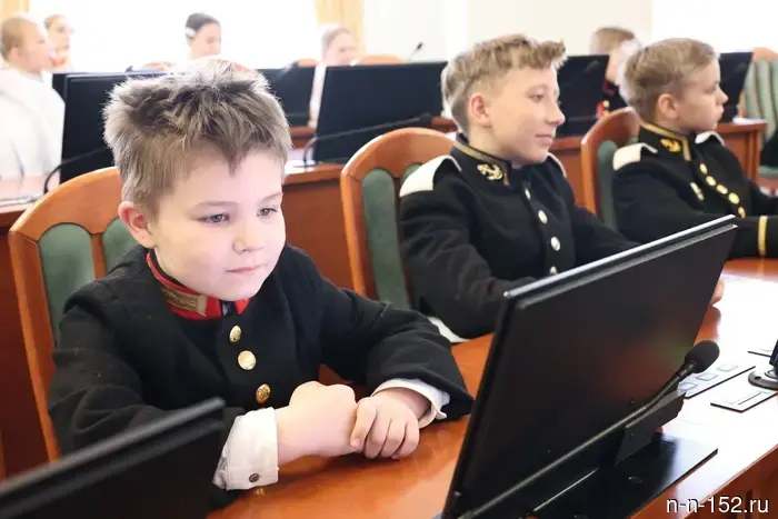 Депутаты ЗСНО активизируют общение с молодежью.