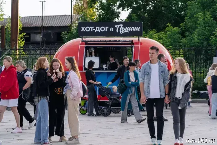 OMK bought two all-season food trucks for Vyksa.