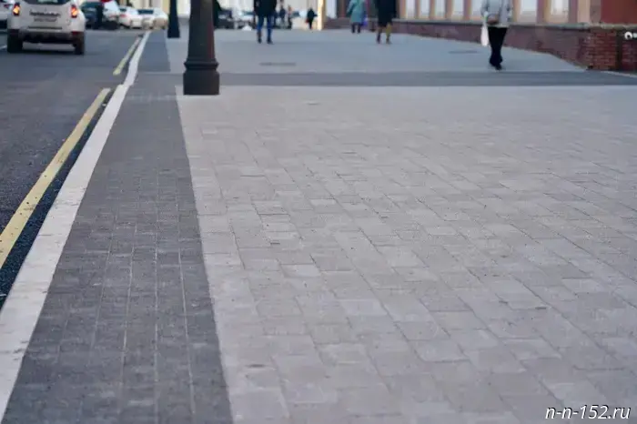 The repair of Malaya Pokrovskaya Street in Nizhny Novgorod is 99% complete.