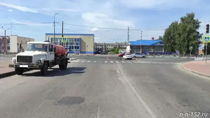 Septic tank cleaner fatally hit a scooter rider in Shatki