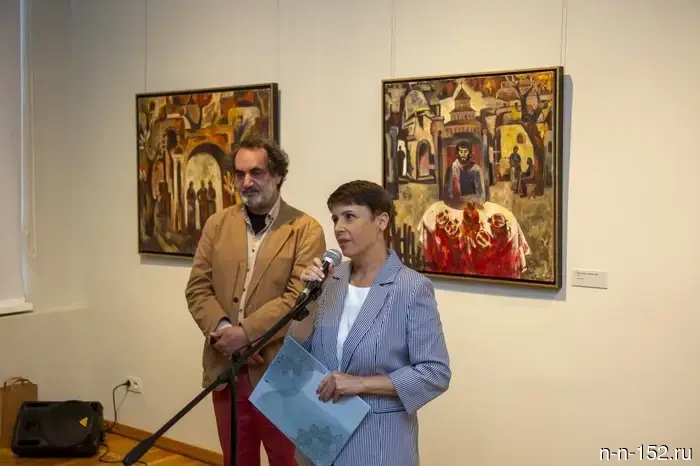 В НГХМ начала работу выставка Ашота Хачатряна.