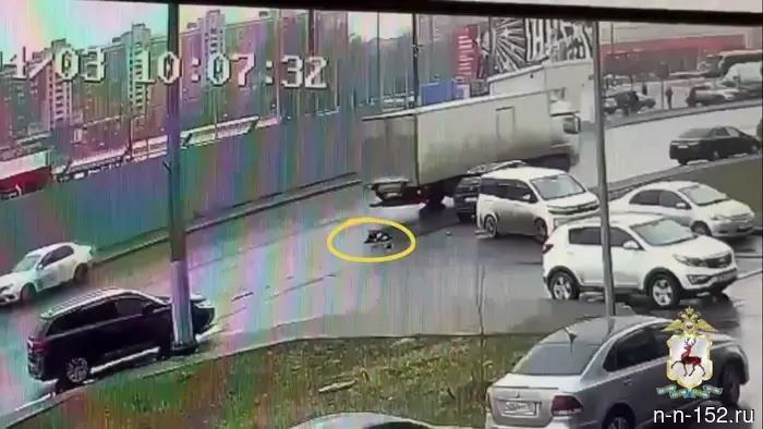 A truck ran over a man in the Kanavinsky district.