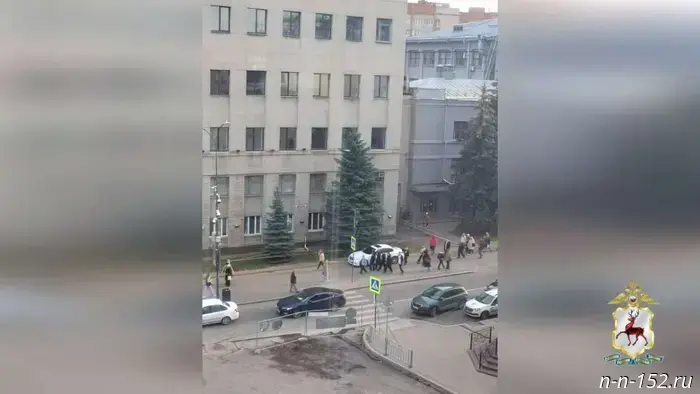 A student was fined for parking on the sidewalk in downtown Nizhny Novgorod.