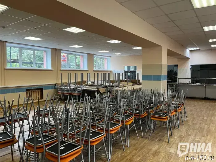 Мэр проверил ремонт в двух школах Нижнего Новгорода.