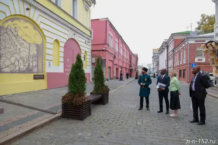 Юрий Шалабаев провел встречу с Чрезвычайным и Полномочным Послом Габонской Республики, господином Состеном Ндемби.