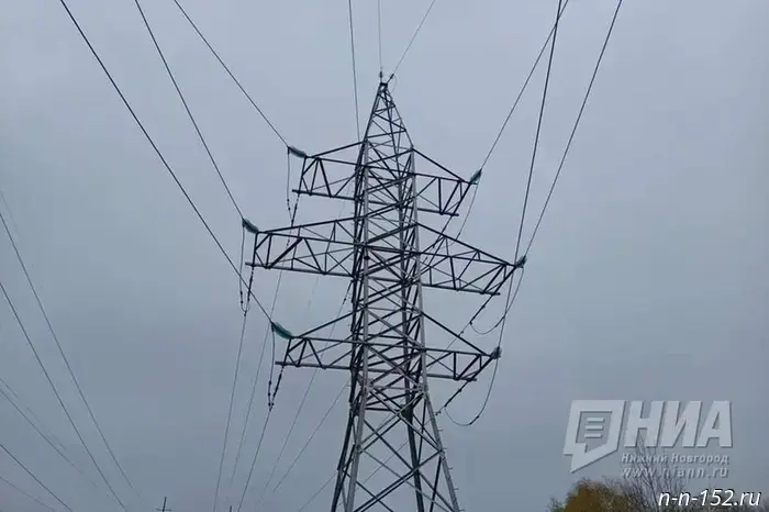 Nizhny Novgorod energy workers stepped up operations due to storm-force winds.