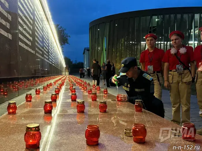 Remembrance Vigil: Nizhny Novgorod schoolchildren paid tribute to the victims of the Beslan tragedy.