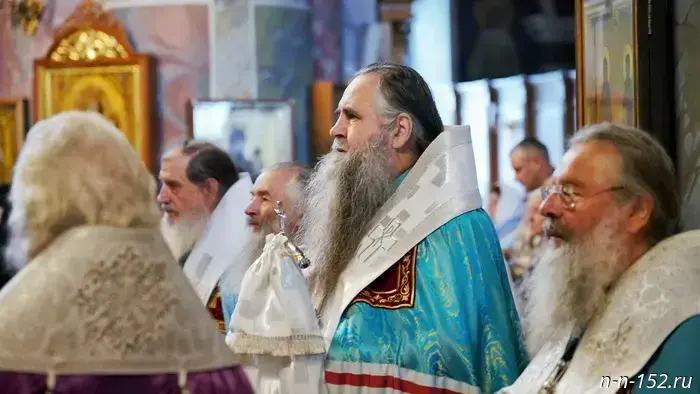 A gathering of hierarchs of the Russian Orthodox Church celebrated the Divine Liturgy at the Holy Trinity Seraphim‑Diveyevo Monastery.