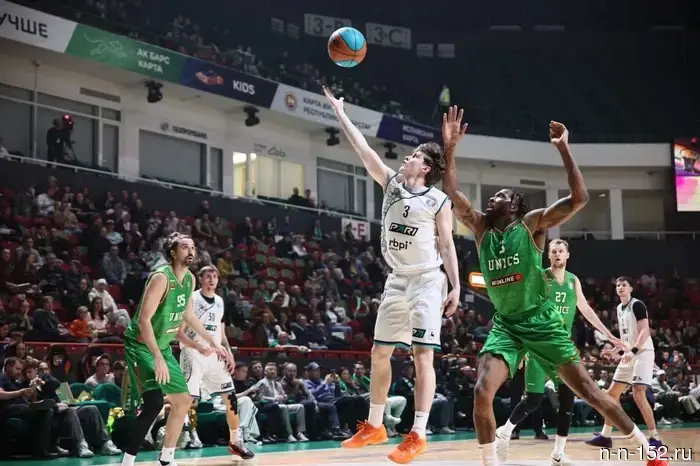 Баскетболисты "Пари НН" закончили сезон тяжелым поражением от УНИКСа.
