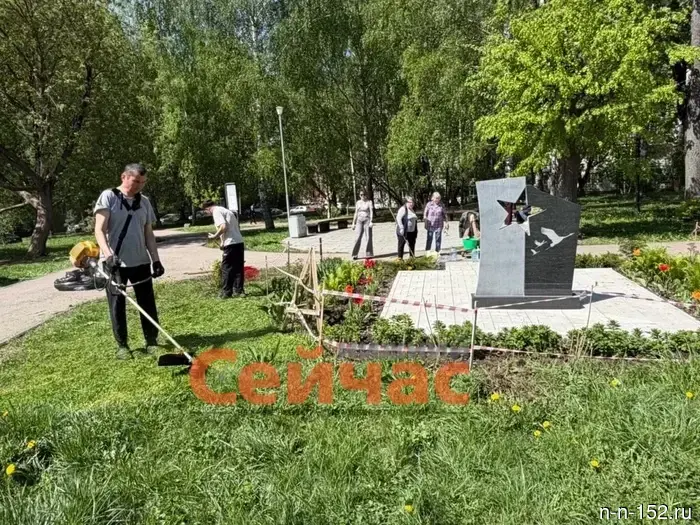 Депутат Светлана Досаева благоустроила сквер «Красная горка».