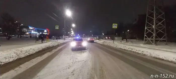 An Audi driver hit two children in Avtozavod on New Year's Eve.