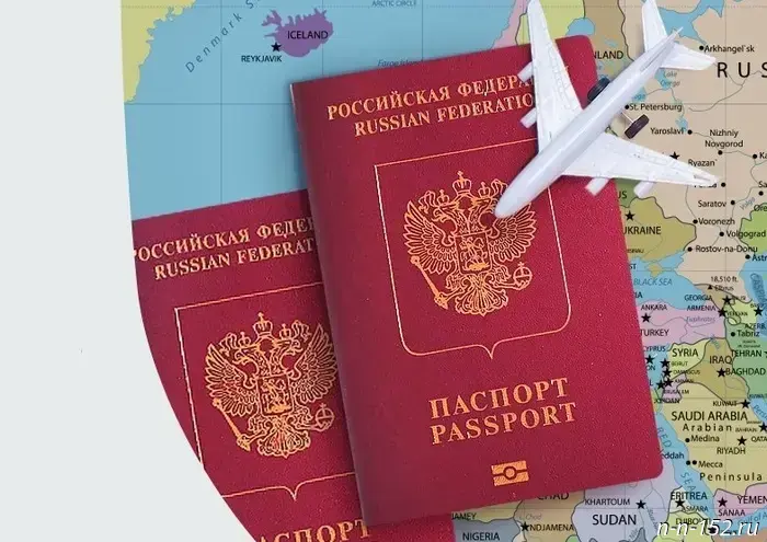 Официально опровергли информацию о дефектах в заграничных паспортах россиян.