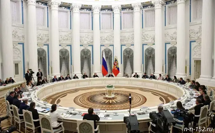 Vladimir Putin highly praised the Nizhny Novgorod region's experience in demographic policy.