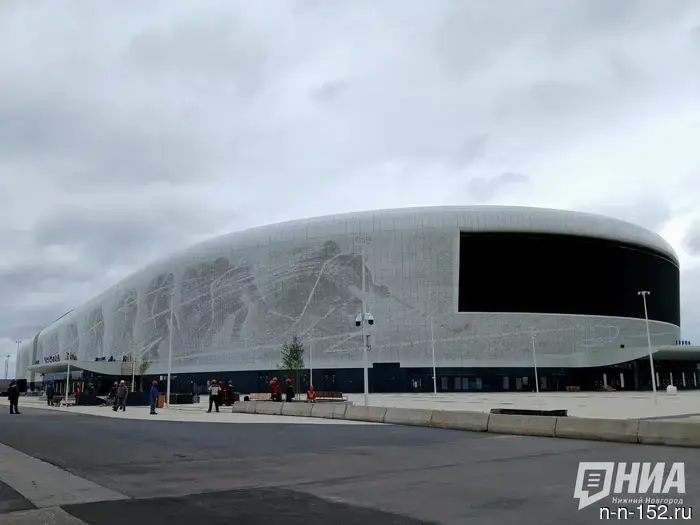 The construction fence has started to be removed at the "Volga Arena" on the Arrow - photo