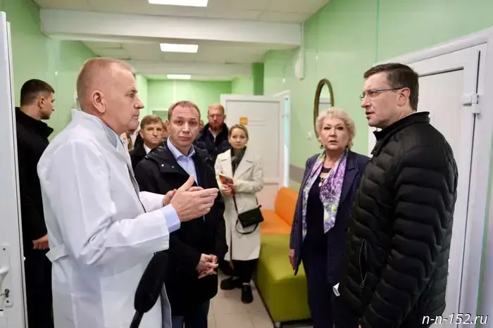 Губернатор Глеб Никитин оценил качество ремонта в Вачской центральной районной больнице.