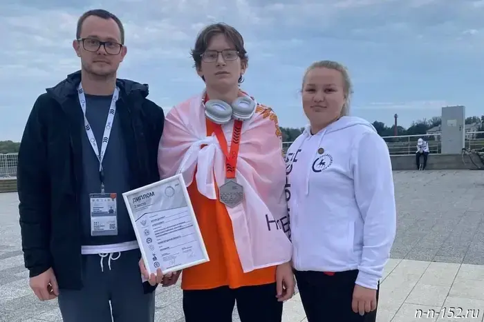 A student from Gorodets Provincial College finished second in the final of the High-Tech Championship.