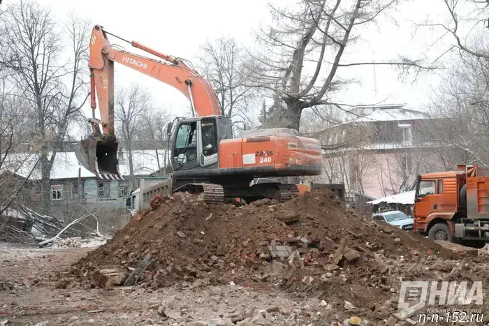 На проспекте Героев в Нижнем Новгороде планируется снос семи полурухнувших гаражей.