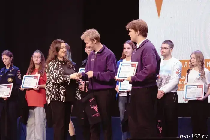 More than 1,000 people participated in volunteer gatherings in the region.