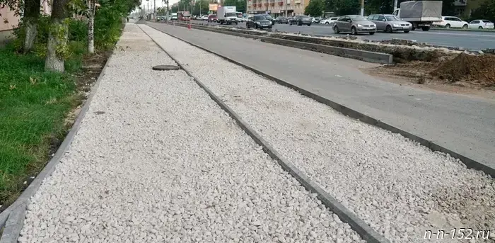 The new bike lane with a sidewalk will connect Dargomizhsky Street and October Revolution Street.