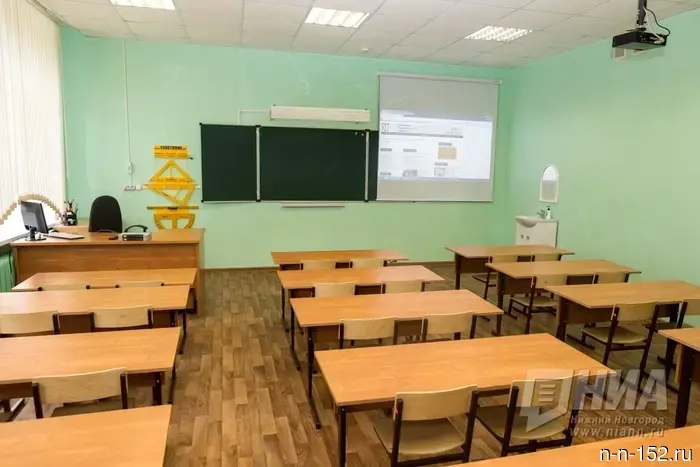 Security measures have been strengthened in schools in Kstovo following reports of threats.