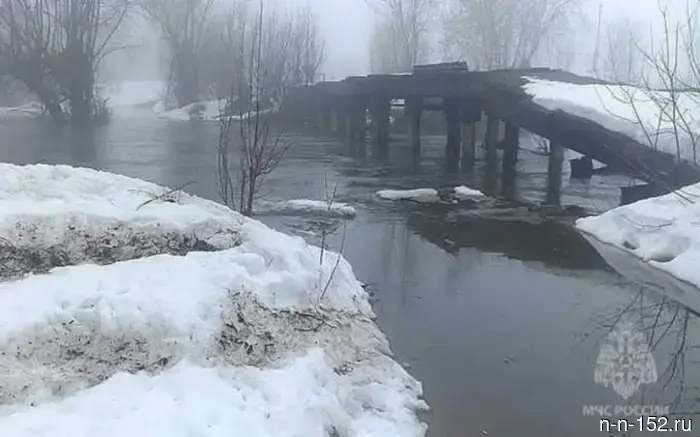 В Нижегородской области затопило еще три моста.