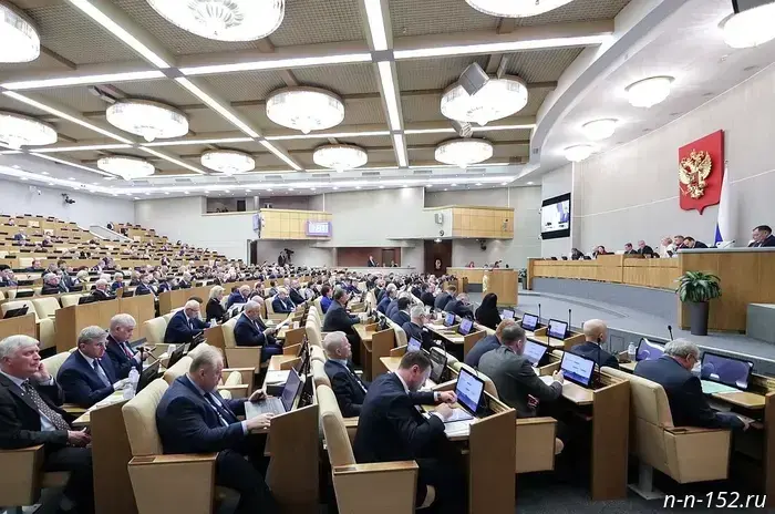 Предложили уменьшить возраст вступления в партии до 16 лет.