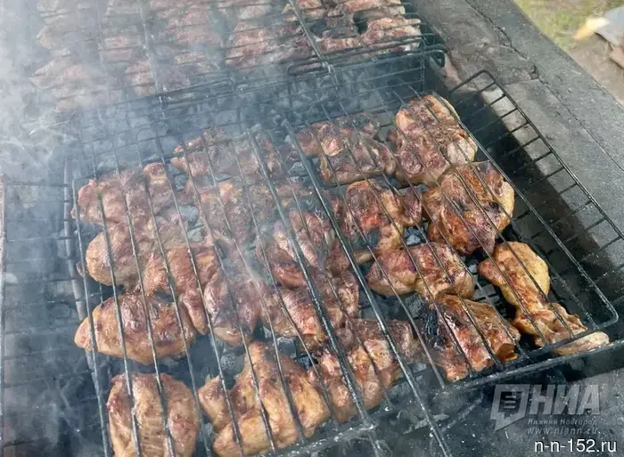 The dietitian and chef provided tips on how to properly prepare shashlik.