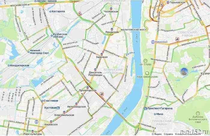 Traffic jams rated 9 out of 10 paralyzed Nizhny Novgorod on the morning of January 12.