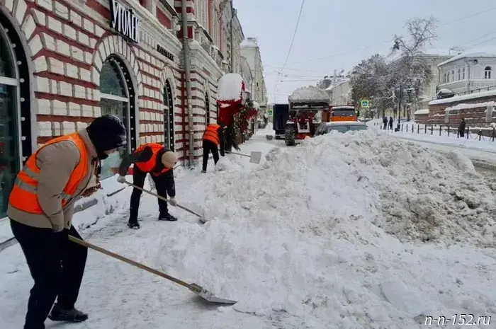 Over 100,000 cubic meters of snow were removed from the streets of Nizhny Novgorod in three days.