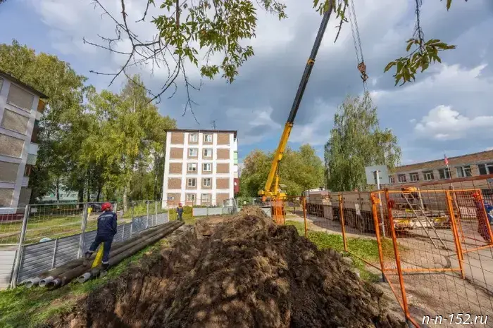 Specialists from "Teploseti" connected more than 60 apartment buildings and social facilities to the heating and hot water supply system.