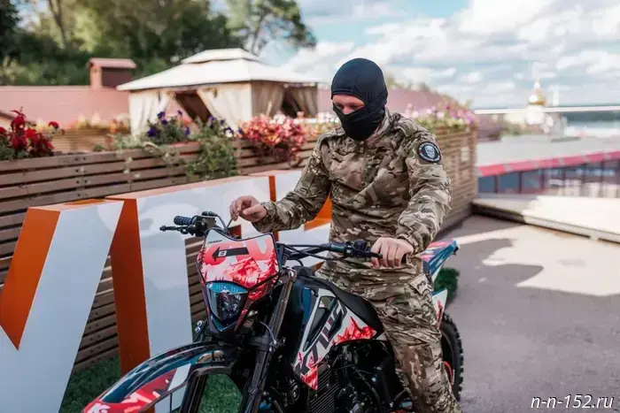 Волонтёры из Нижнего Новгорода передали мотоцикл участникам СВО в рамках гуманитарного груза.