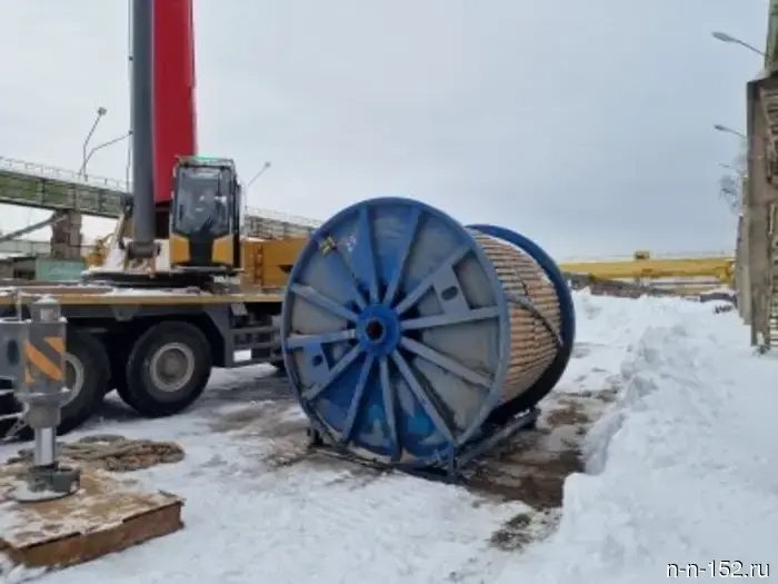 В Нижний Новгород поступил стальной трос для канатной дороги через реку Оку.