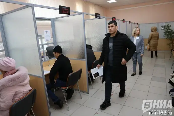 От новых субсидий до заморозки счетов: какие законодательные акты начинают действовать с наступлением лета.
