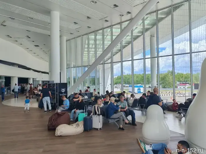 Photos from the Nizhny Novgorod airport, which received flights to Moscow, have been published.
