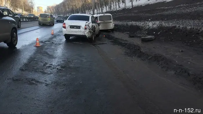 Два жителя Нижнего Новгорода скончались в больнице после страшных дорожно-транспортных происшествий в марте.