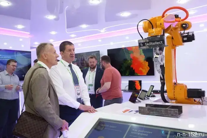 «Ростелеком» представил стратегию до 2030 года, ориентированную на искусственный интеллект и цифровизацию промышленности.