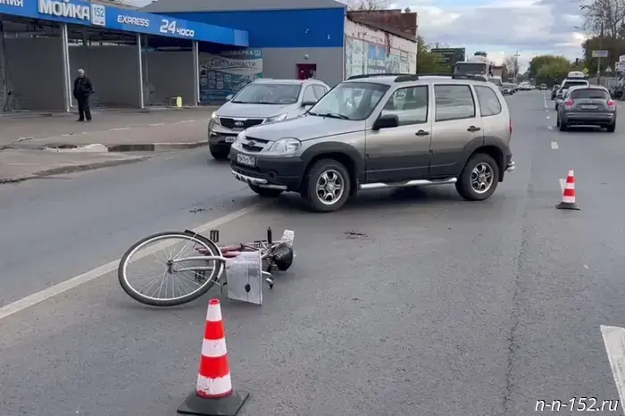 В Арзамасе водитель наехал на пожилую велосипедистку: пострадавшую госпитализировали.