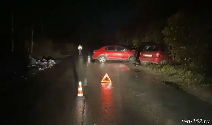 Four people were injured in a head-on collision near Vyksa.