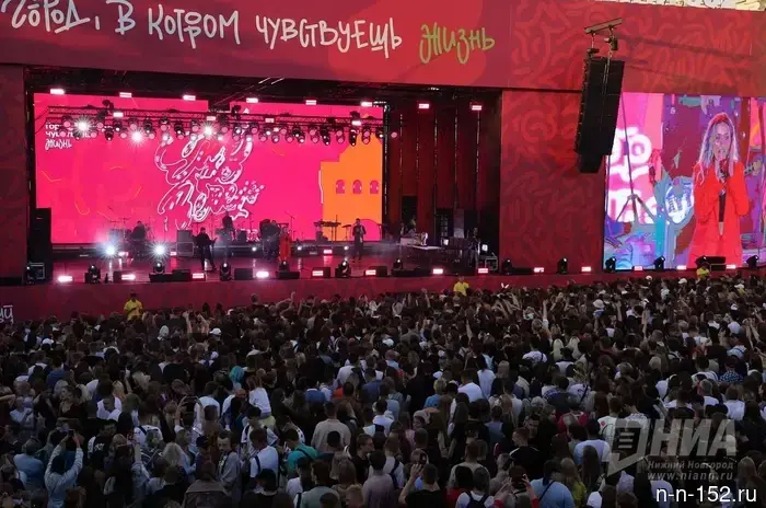 Известные блогеры выступят на центральной площади Нижнего Новгорода в праздник Дня города.