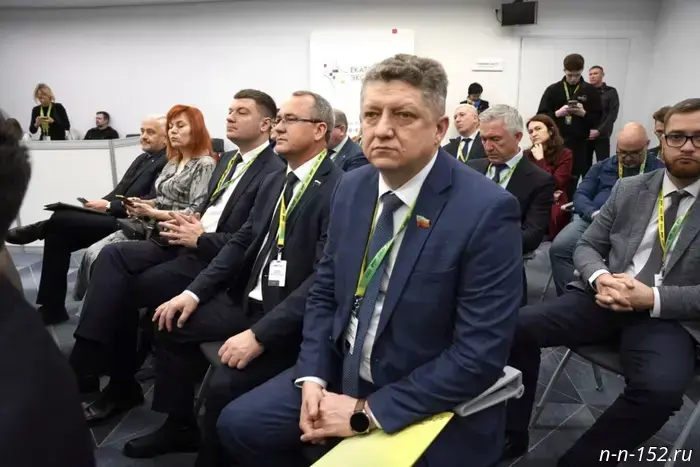 Evgeny Chintsov took part in a meeting with the Plenipotentiary Representative of the President of the Russian Federation in the Ural Federal District, Artem Zhoga, as part of the Yekaterinburg "Cities of Russia" forum.