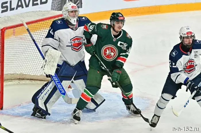 Нижегородская команда "Чайка" победила "Ирбис" и пробилась в четвертьфинал Кубка Харламова.