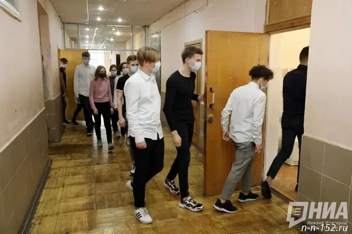 Four schools and a kindergarten in the Nizhny Novgorod region have been placed under full quarantine.