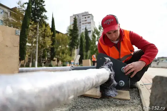 Sergey Kiriyenko and Gleb Nikitin inspected the progress of work on the beautification of the square in Abkhazia's capital.
