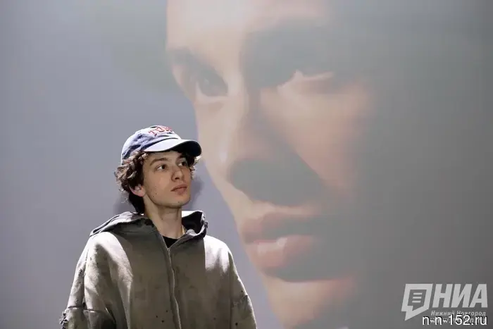 В Соединенных Штатах стартовали съемки сериала с Марком Эйдельштейном в роли главного героя.