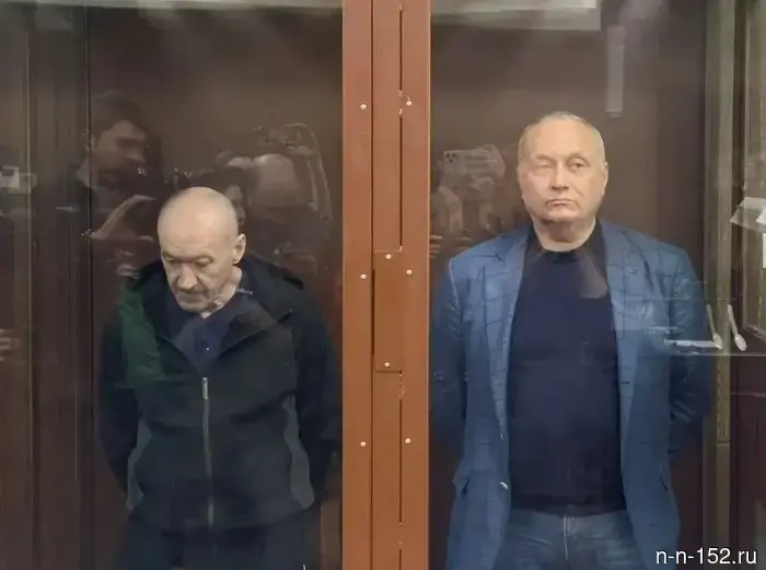 Экс-сенатора Дмитрия Савельева приговорили к 10 годам тюремного заключения за организацию убийства.