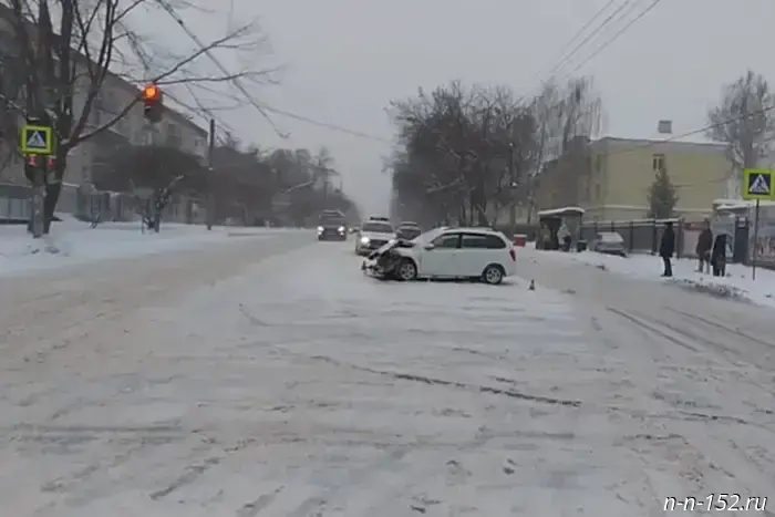 Two people were hospitalized after a traffic accident in the center of Nizhny Novgorod.