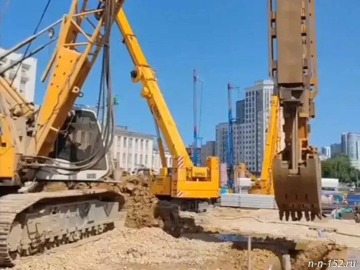 Metro builders accelerated the construction of the assembly chamber at Freedom Square.