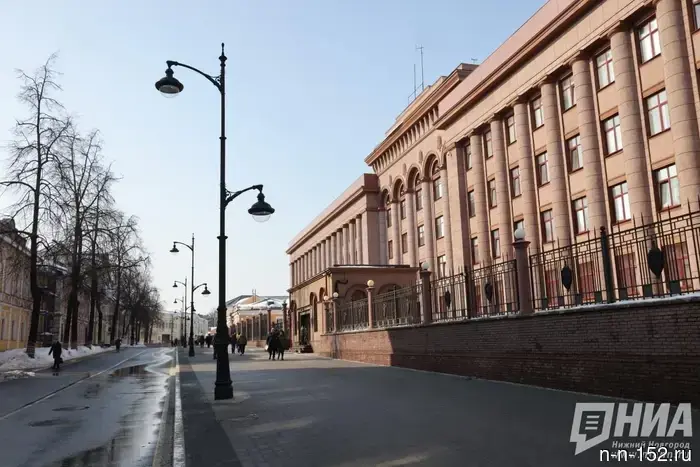 ФСБ арестовала руководителя IT-отдела АМЗ по обвинению в коммерческом подкупе.