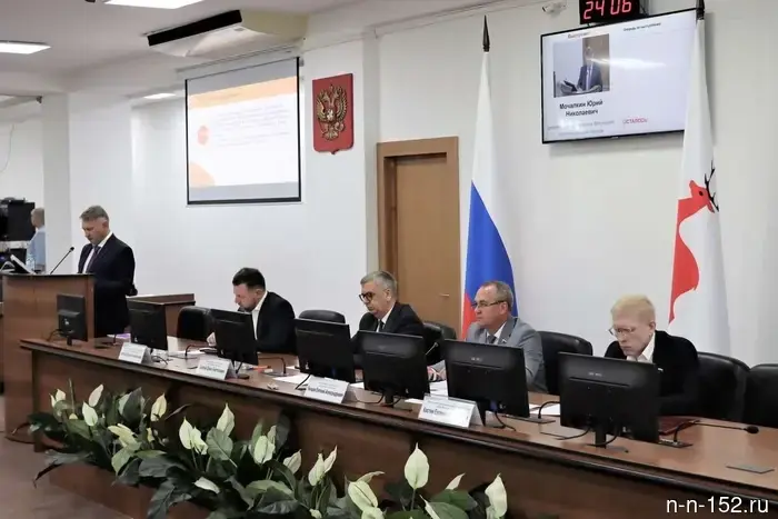 Городская дума Нижнего Новгорода одобрила повышенное финансирование дляmetro и образовательных учреждений.