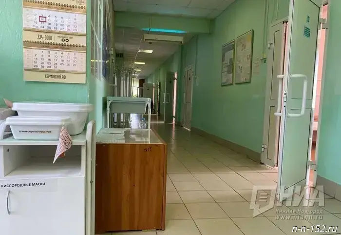 Конфликт между охранником и больным в Дзержинской больнице закончился поножовщиной.